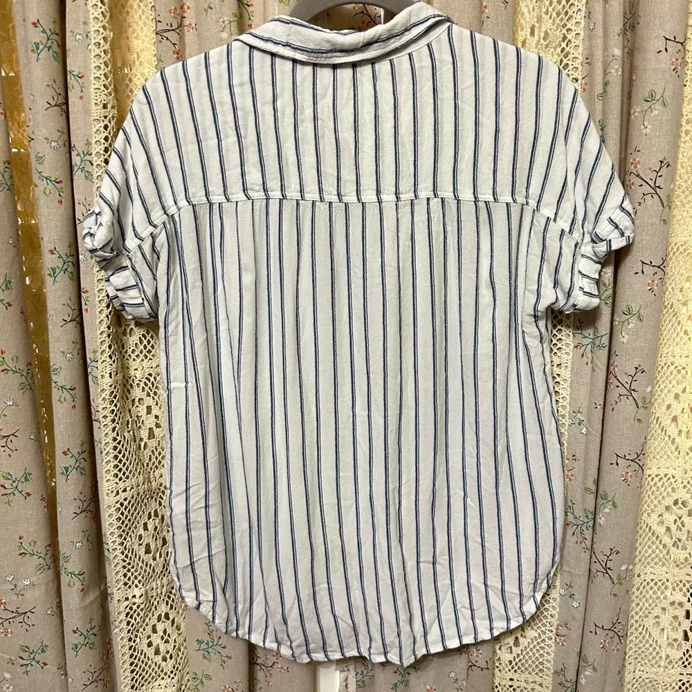 American Eagle Striped Button Up Shirt | Small - Picture 5 of 5